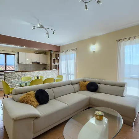 Filip 1 Apartment